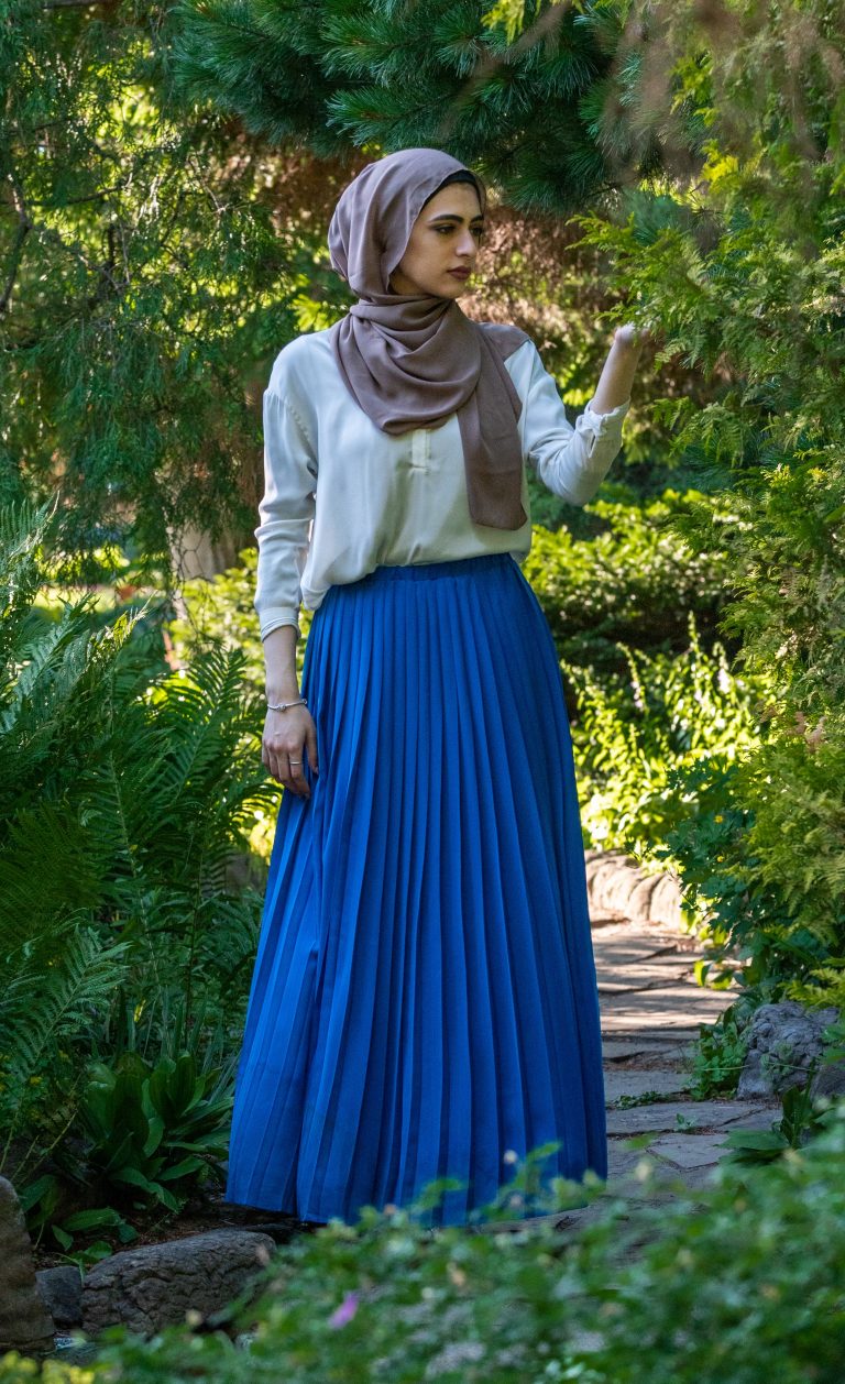 Women's Victoria Pleated Maxi Skirt blue soft