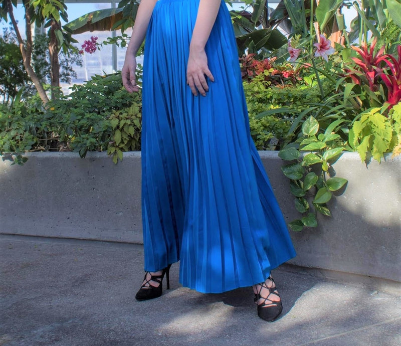 Women's Victoria Pleated Maxi Skirt blue essential