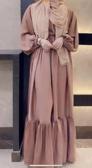 Made of sweat-free fabric, you are bound to feel super comfortable in this casual abaya, especially during summer!
