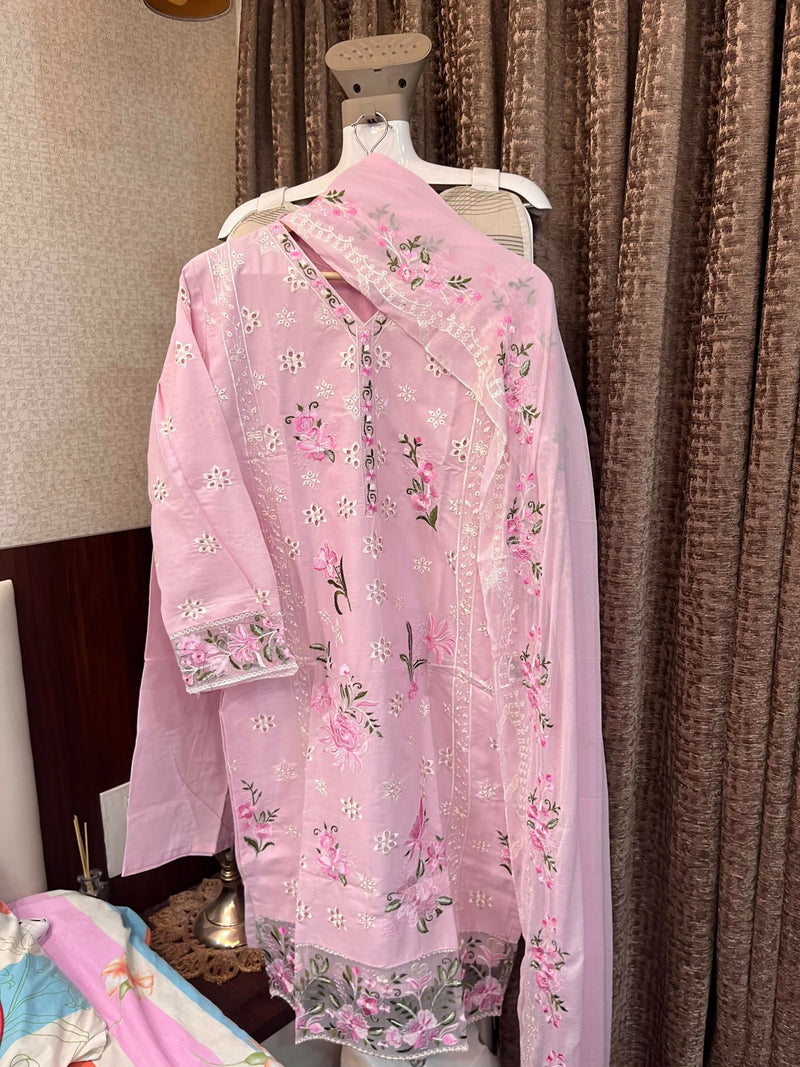 Baby pink Pakistani Dress 3 pc set