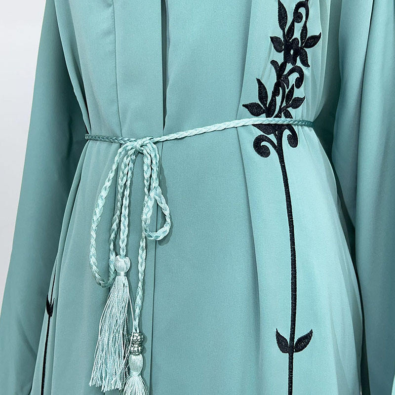 Embroidered Vine Clasp Front Abaya