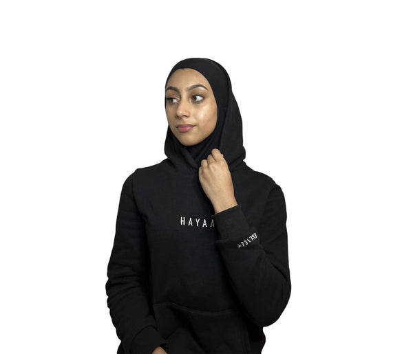 Women's black lined hoodie with hijab