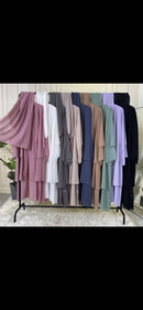 A lavish abaya, composed of 3 layers and frilled edges to add the perfect amount of texture and dimension to compliment all physiques