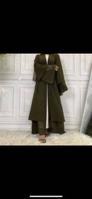 This lovely chiffon abaya features a longline two layer design with loose sleeves, and a comfortable and lightweight material. 