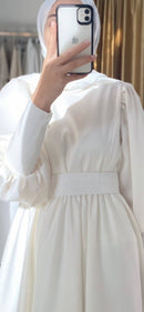 Grab our two piece houlla set for Eid! It is elegant, simple, and fashionable at the same time! 